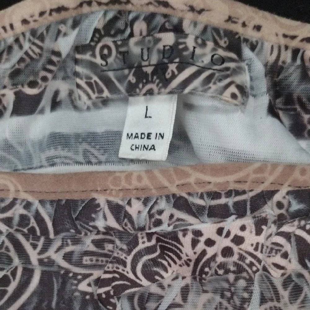 Studio Cream Ruched Blouse​​ - Picture 2 of 3